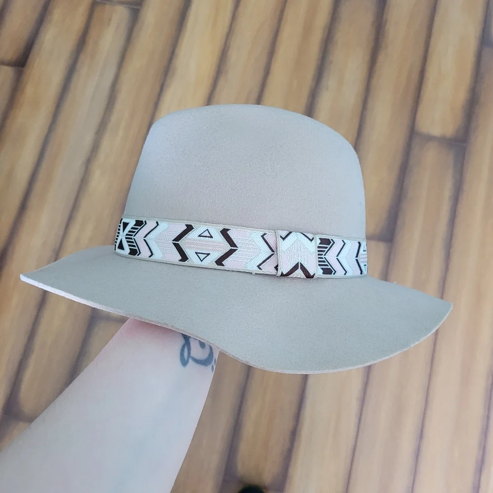 Cream Fedora - Picture 8 of 10